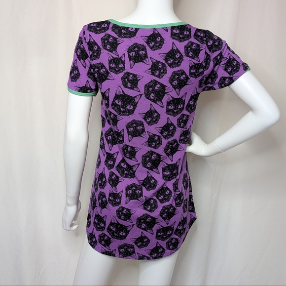 Purple & Black Cat Face Print Long Length Scoop Neck Short Sleeve Top - Picture 5 of 6